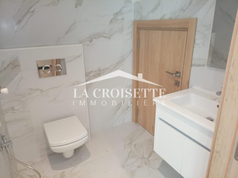 Duplex S+3 à Bhar Lazrek La Marsa